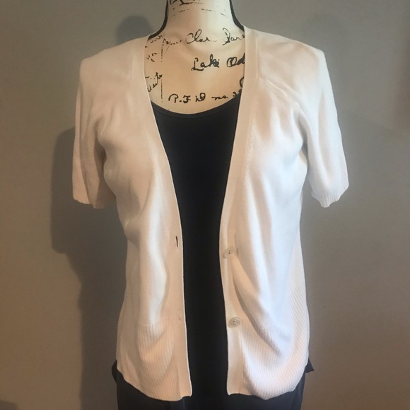 🌺Ann Taylor Loft M white cardigan perfect ! - Picture 2 of 7